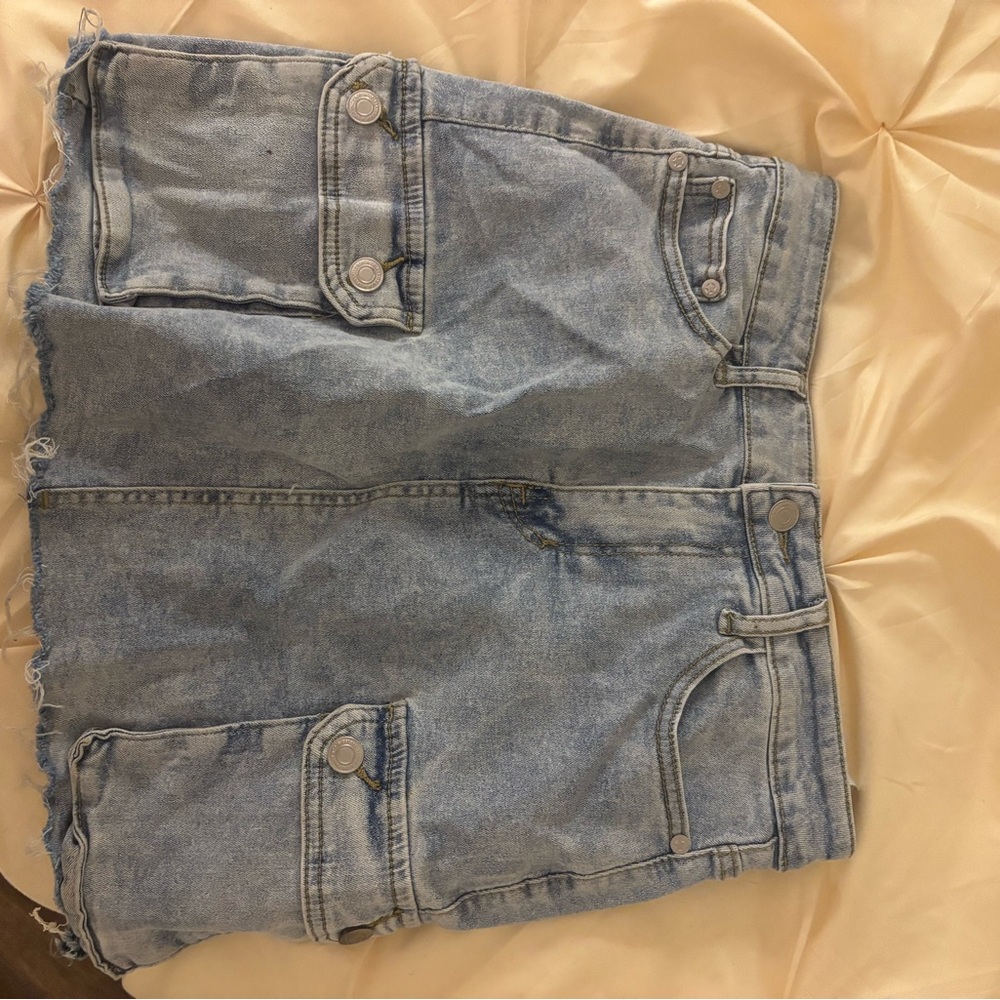 Light Wash Denim Mini Skirt - Casual Pocket Detail